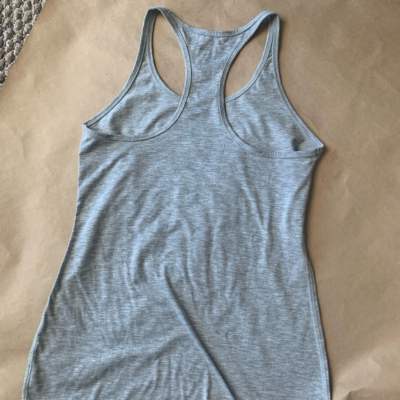 Gap | GapFit Cool Dry Light Grey Athletic Tank - Picture 4 of 4